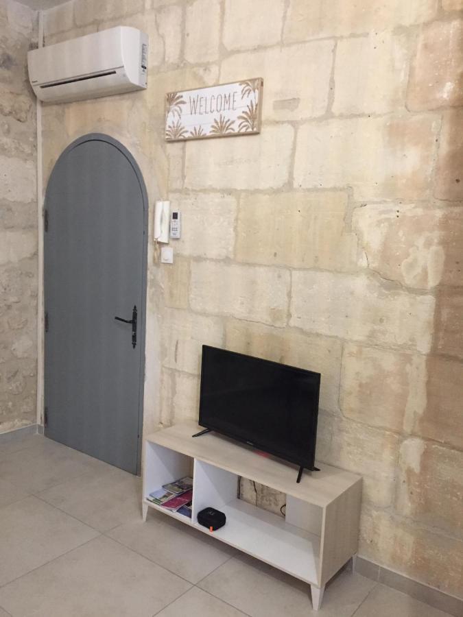 Studio Climatise, La Cloison Arles Exterior foto